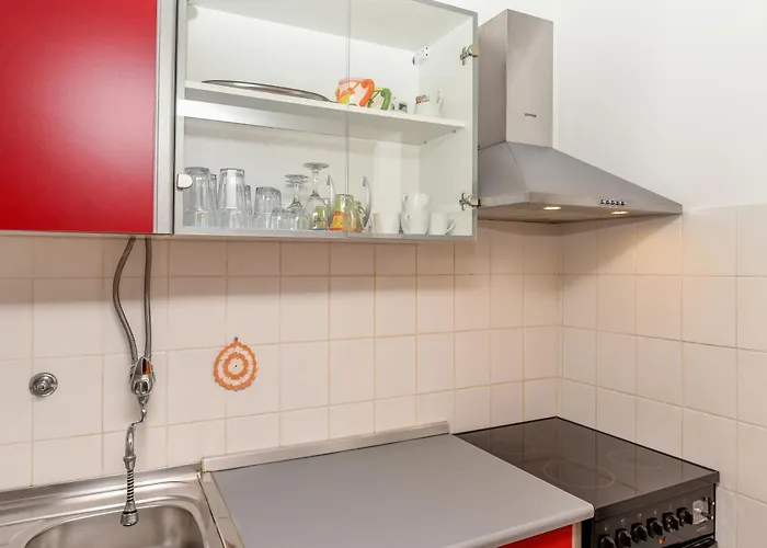 App Jadranka Matak *